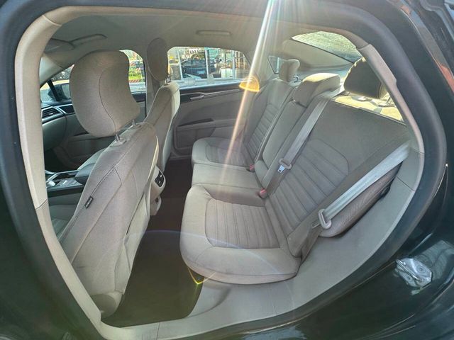 2019 Ford Fusion SE FWD - 22919550 - 17