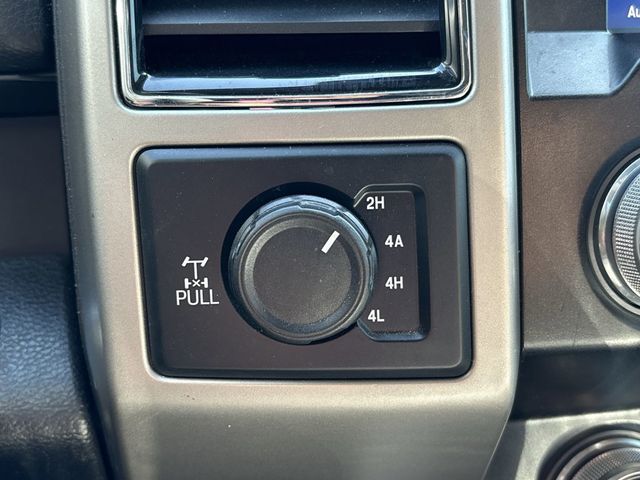 2019 Ford F-150 LARIAT - 22810363 - 30