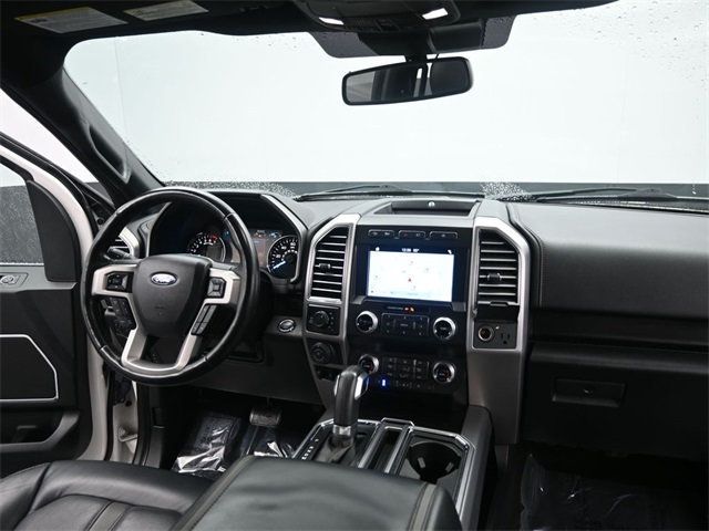 2019 Ford F-150 Platinum - 22885389 - 32