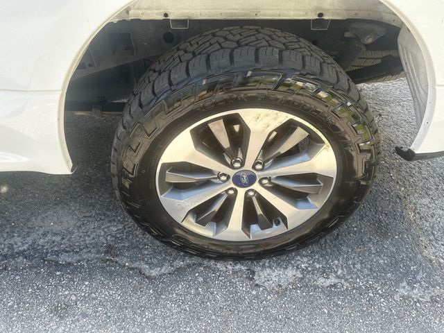 2019 Ford F-150 SUPERCREW - 22926783 - 17