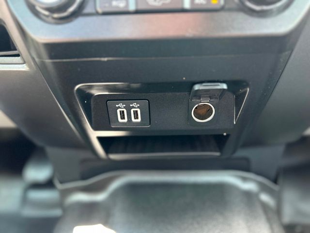 2019 Ford F-150 XLT 4WD SuperCrew 5.5' Box - 22884542 - 28