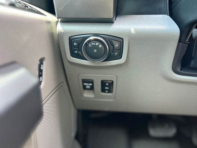 2019 Ford F-150 XLT 4WD SuperCrew 5.5' Box - 22884542 - 30