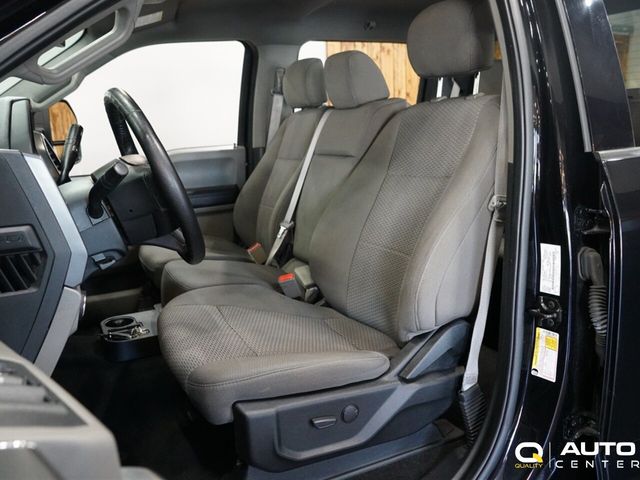2019 Ford F-150 XLT 4WD SuperCrew 5.5' Box - 22887685 - 11