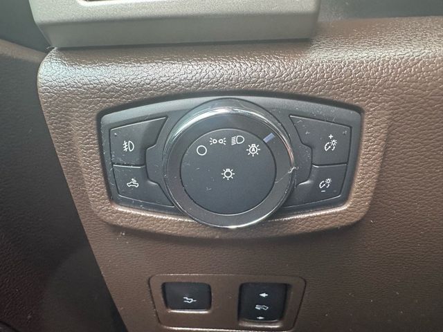 2019 Ford F-250SD King Ranch - 22928217 - 17