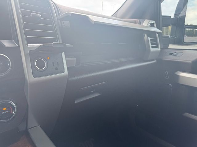 2019 Ford F-250SD King Ranch - 22928217 - 27