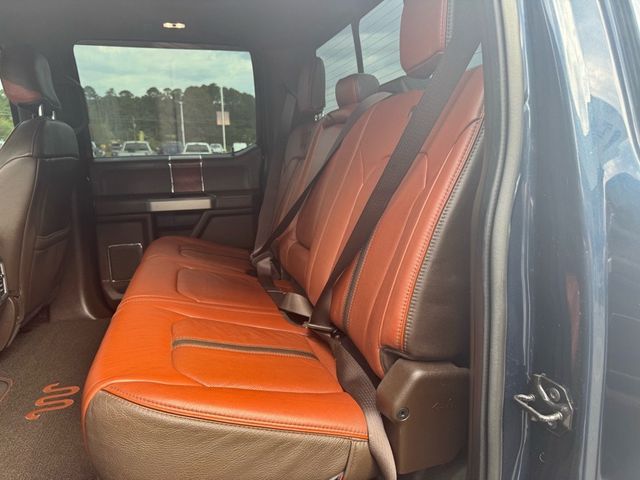 2019 Ford F-250SD King Ranch - 22928217 - 29