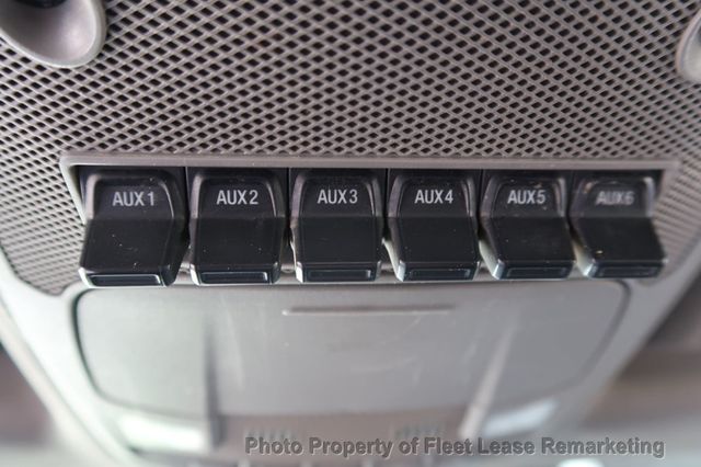 2019 Ford Super Duty F-250 SRW F250SD 4WD Crew Cab 9' Steel Flatbed - 22906567 - 36