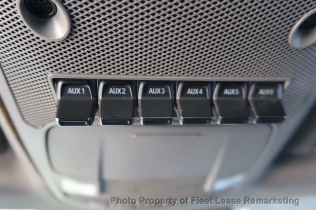 2019 Ford Super Duty F-250 SRW F250SD Crew Cab 9' Flatbed - 22939552 - 36