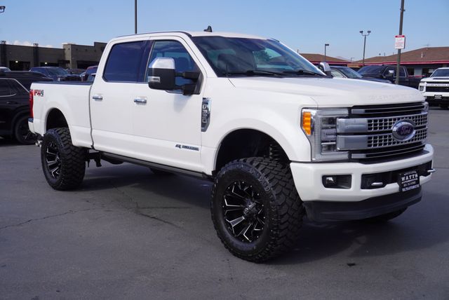 2019 Ford SUPER DUTY F-350 PLATINUM FX4 - 22936172 - 13