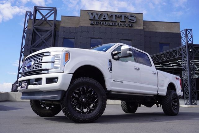 2019 Ford SUPER DUTY F-350 PLATINUM FX4 - 22936172 - 2