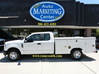 2019 Ford Super Duty F-350 SRW Cab-Chassis - 1FD7X3E65KEC46844