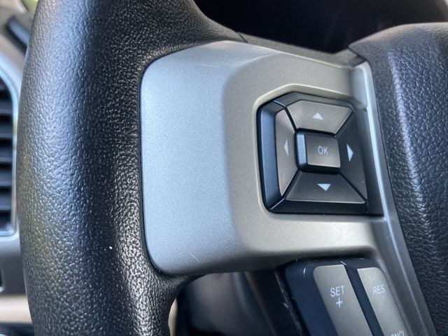 2019 Ford Super Duty F-450 DRW LARIAT 4WD Crew Cab 8' Box - 22930639 - 27