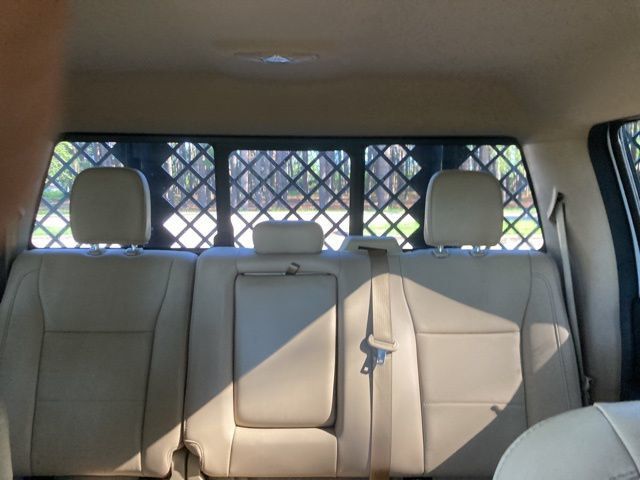 2019 Ford Super Duty F-450 DRW LARIAT 4WD Crew Cab 8' Box - 22930639 - 33