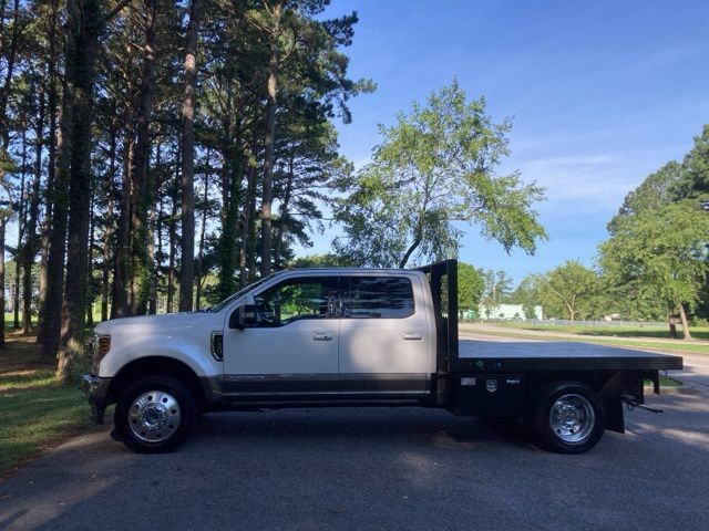 2019 Ford Super Duty F-450 DRW LARIAT 4WD Crew Cab 8' Box - 22930639 - 6