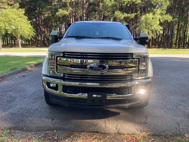 2019 Ford Super Duty F-450 DRW LARIAT 4WD Crew Cab 8' Box - 22930639 - 8
