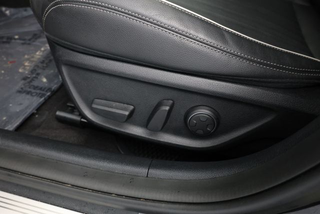 2019 Genesis G70 2.0T Advanced AWD - 22939255 - 8