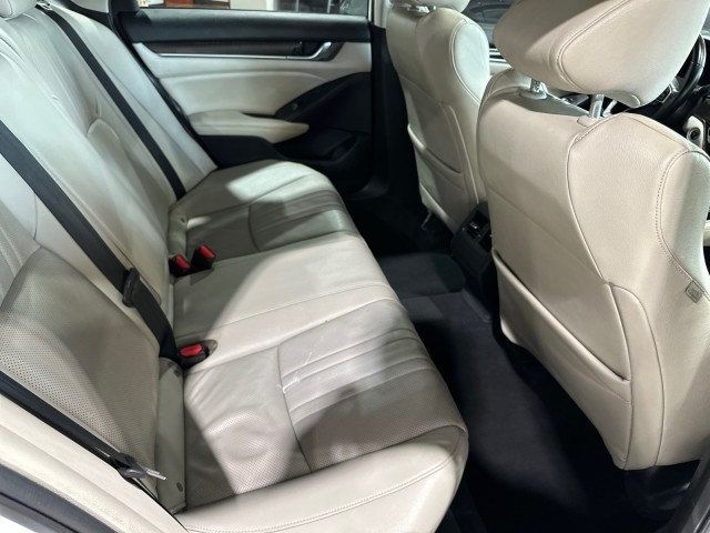 2019 Honda Accord Sedan Touring 2.0T Automatic - 22425513 - 19