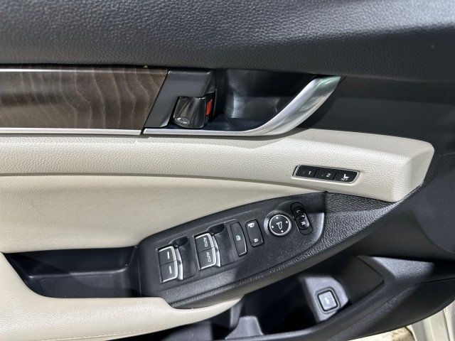 2019 Honda Accord Sedan Touring 2.0T Automatic - 22425513 - 8