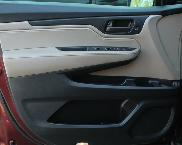 2019 Honda Odyssey  EXL W/ LEATHER, MOONROOF...100K SERVICE COMPLETED - 22826718 - 19