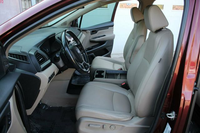 2019 Honda Odyssey  EXL W/ LEATHER, MOONROOF...100K SERVICE COMPLETED - 22826718 - 22