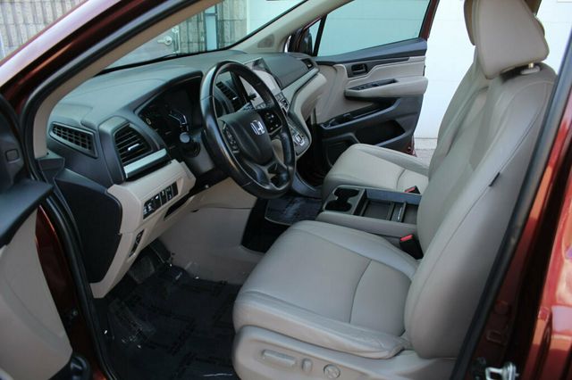 2019 Honda Odyssey  EXL W/ LEATHER, MOONROOF...100K SERVICE COMPLETED - 22826718 - 23