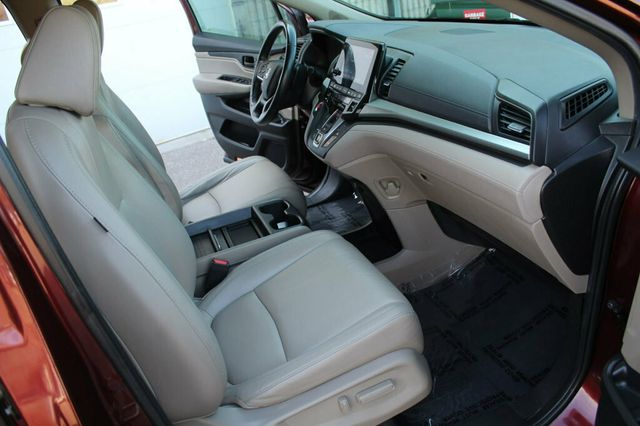 2019 Honda Odyssey  EXL W/ LEATHER, MOONROOF...100K SERVICE COMPLETED - 22826718 - 7