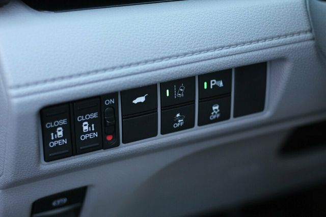 2019 Honda Odyssey ONE OWNER ELITE W/ NAVIGATION, LEATHER, DVD PLAYER, RES.  - 22934697 - 22