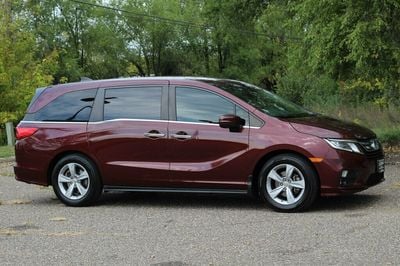 2019 Honda Odyssey - 5FNRL6H70KB009336