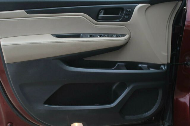 2019 Honda Odyssey ONE OWNER EXL W/ LEATHER, POWER SLIDING SUNROOF - 22918475 - 20