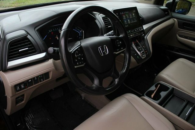 2019 Honda Odyssey ONE OWNER EXL W/ LEATHER, POWER SLIDING SUNROOF - 22918475 - 25