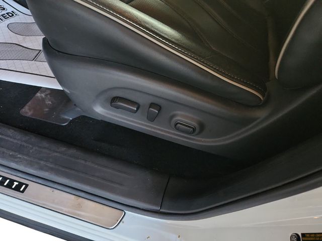 2019 INFINITI QX60 2019.5 LUXE with Essential & ProASSIST Packages - 22935818 - 24
