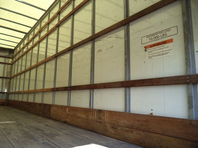 2019 International 4300 26ft Dry Freight Box Truck With Aluminum Ramp - 22724566 - 26