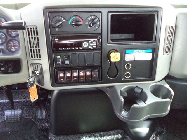 2019 International 4300 w/ Brand New 22' JerrDan 6 Ton XLP Car Carrier Rollback - 22829580 - 48