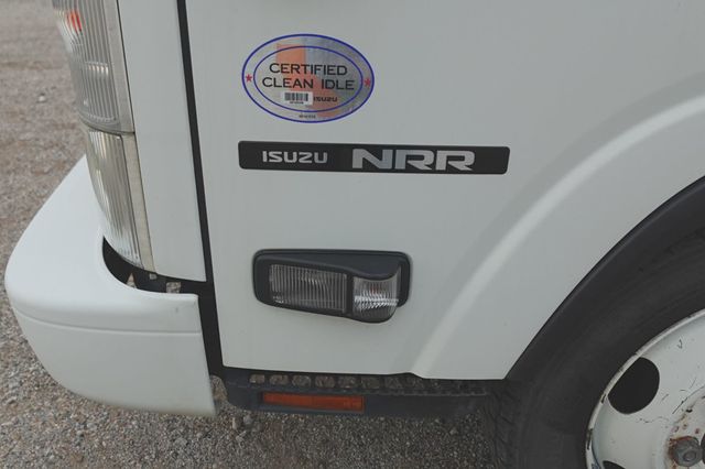 2019 Isuzu NRR (16ft Reefer with Step Bumper) - 22867450 - 52