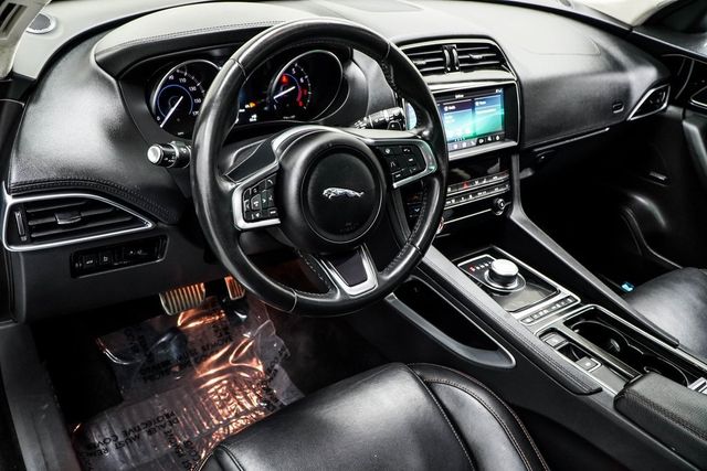 2019 Jaguar F-PACE 30t Prestige AWD - 22867711 - 14