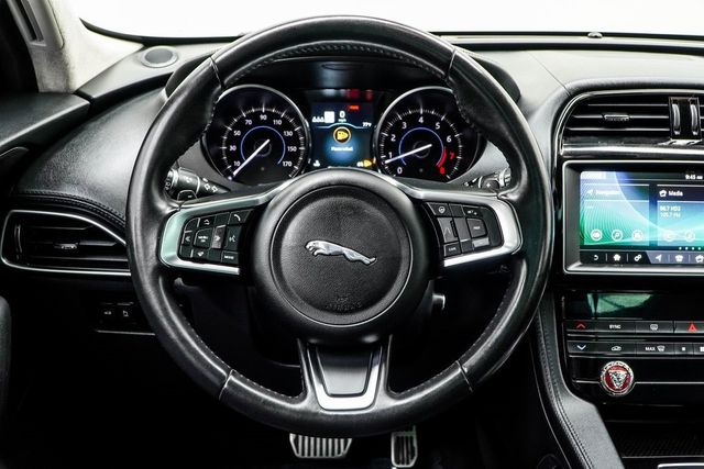2019 Jaguar F-PACE 30t Prestige AWD - 22867711 - 17