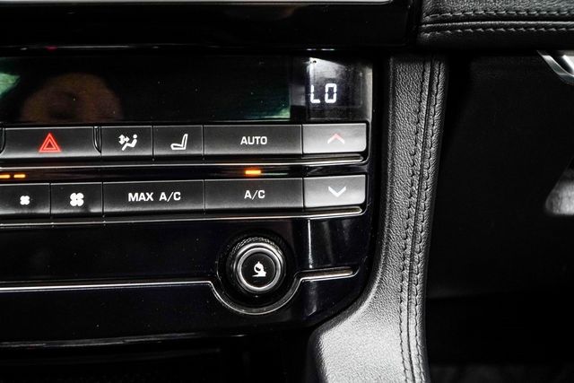 2019 Jaguar F-PACE 30t Prestige AWD - 22867711 - 22