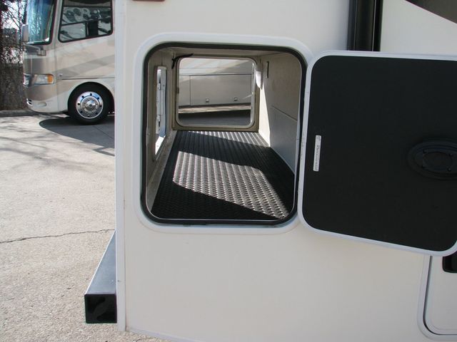 2019 Jayco Melbourne 24k Melbourne 24 K Diesel 2 slides Leather Generator - 22787275 - 12