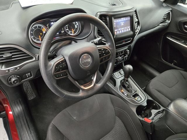 2019 Jeep Cherokee Latitude FWD - 22929307 - 7