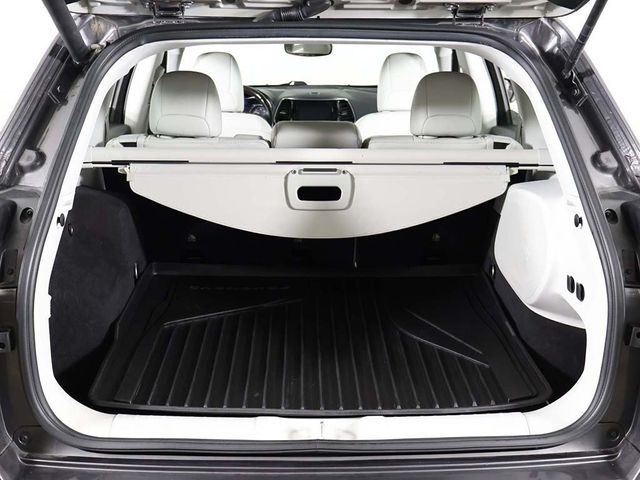 2019 Jeep Cherokee Overland 4x4 - 22935328 - 21