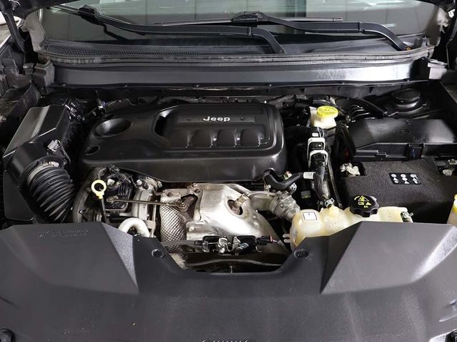 2019 Jeep Cherokee Overland 4x4 - 22935328 - 24