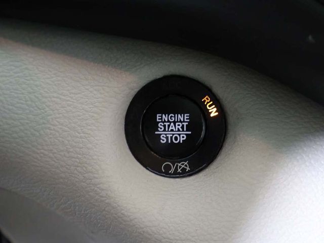 2019 Jeep Cherokee Overland 4x4 - 22935328 - 43