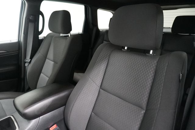 2019 Jeep Grand Cherokee Laredo E 4x2 - 22914294 - 9