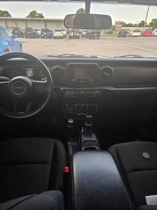 2019 Jeep Wrangler Unlimited Sport S 4x4 - 22930337 - 10