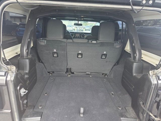 2019 Jeep Wrangler Unlimited Sport S 4x4 - 22930337 - 8