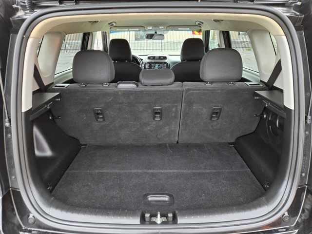 2019 Kia Soul + Automatic - 22930567 - 11