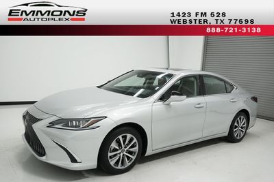 2019 Lexus ES