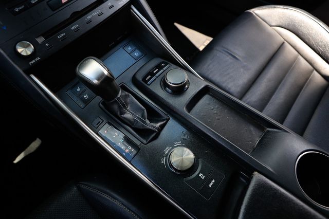 2019 Lexus IS IS 300 F SPORT RWD - 22895470 - 39