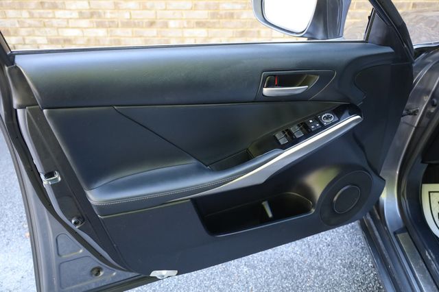 2019 Lexus IS IS 300 RWD - 22878504 - 12