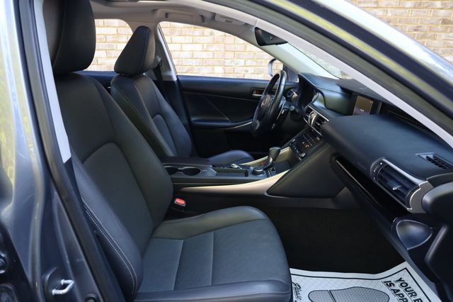 2019 Lexus IS IS 300 RWD - 22878504 - 27